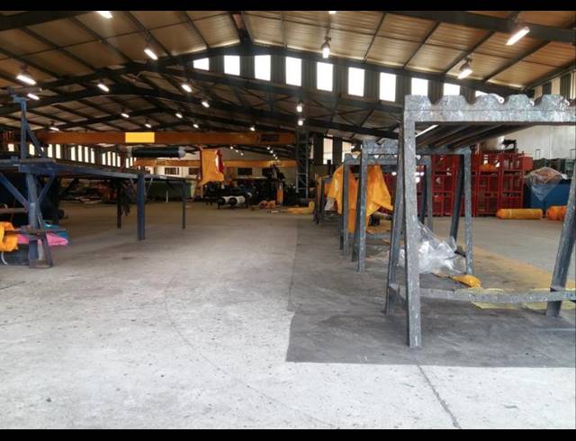 3,684M² WAREHOUSE FOR SALE IN WESTMEAD